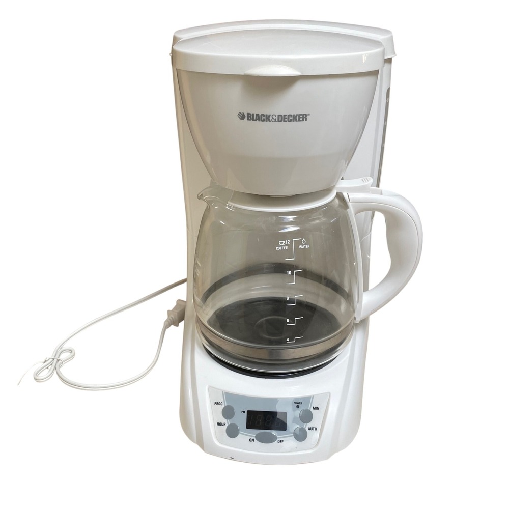 BLACK DECKER 12 Cup Programmable Coffee Maker White Model DLX1050W